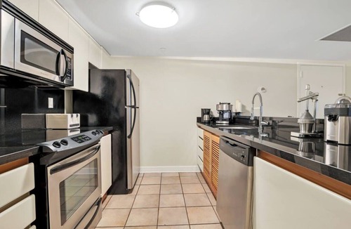 South Beach Apartment | Amazing 4BR direct oceanfront PH by YouRent!