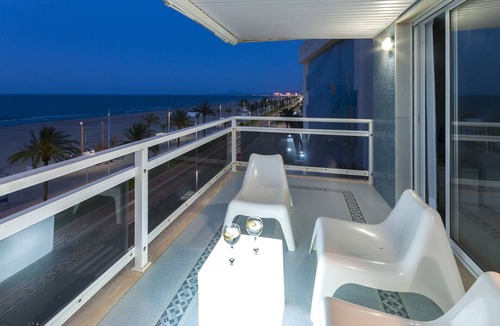 Playa de Gandia Apartment | Amazing, 5 stars! Beautiful 27m2 terrace beachfront condo! WIFI 150MBS - ONLY FAMILIES
