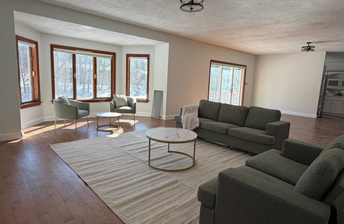 Reading House | Amazing 6 bedroom home featuring a wraparound deck & private pool