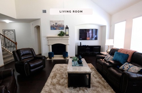 Clodine House | Amazing 6 Bedrooms, 4 Baths, Richmond, Houston, Katy, Sugarland Area.