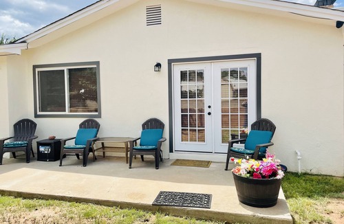 Alamogordo House | Amazing and Cozy King-Queen Bed Suites w/RV Parking