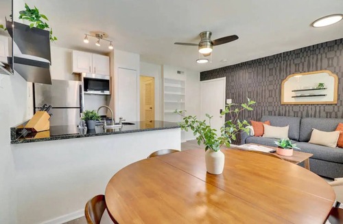 Cherrywood House | Amazing and Modern 1Bd/1Ba Apt Close to UT & DTn