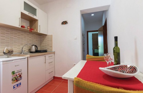 Ploce Apartment | Amazing apartment in Bacinska jezera