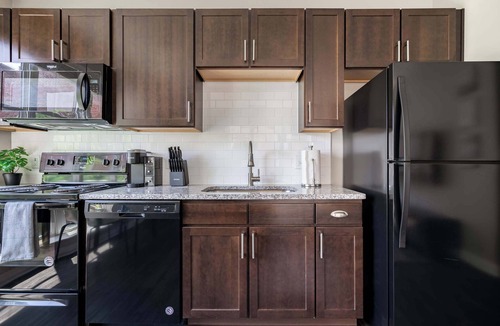 Downtown Columbus Apartment | Amazing Apartment Along the River