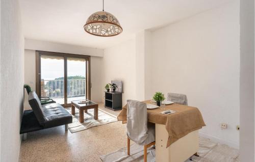 Malgrat de Mar Apartment | Amazing Apartment In Malgrat De Mar With Kitchen