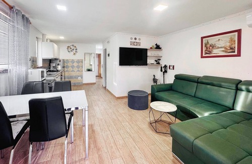 Porec Apartment | Amazing apartment in Baderna