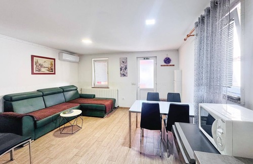 Porec Apartment | Amazing apartment in Baderna