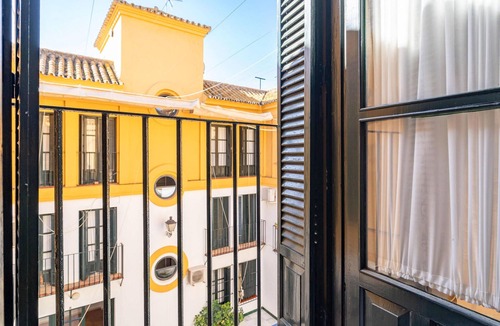 Carmona Apartment | Amazing apartment in Carmona with WiFi