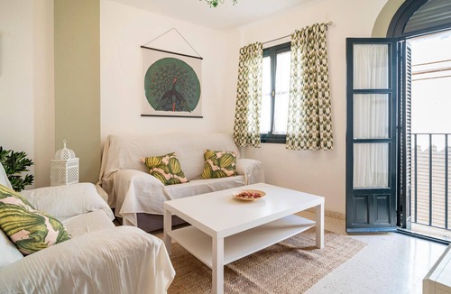 Carmona Apartment | Amazing apartment in Carmona with WiFi