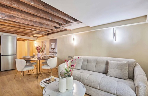 Quartier Sainte-Marguerite Apartment | Amazing apartment in Center of Paris