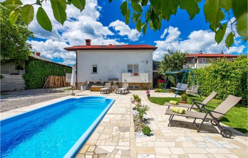 Sarsoni Apartment | Amazing Apartment In Drazice With Wifi