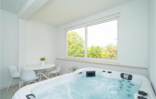 Komolac Apartment | Amazing Apartment In Dubrovnik