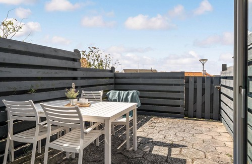 Syddjurs Kommune Apartment | Amazing apartment in Ebeltoft with WiFi