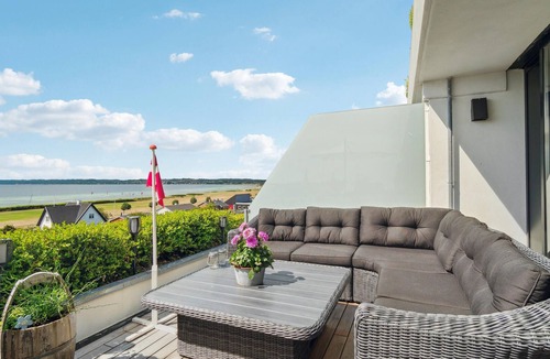 Syddjurs Kommune Apartment | Amazing apartment in Ebeltoft with WiFi