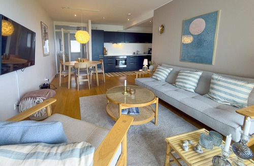 Syddjurs Kommune Apartment | Amazing apartment in Ebeltoft with house sea view