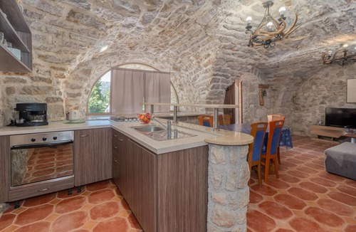 Grizane Apartment | Amazing apartment in Grizane