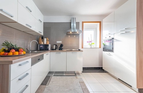 Gracac Apartment | Amazing apartment in Gracac