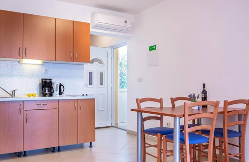 Baska Voda Apartment | Amazing apartment in Baska Voda