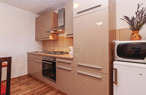 Maslenica Apartment | Amazing apartment in Maslenica with WiFi