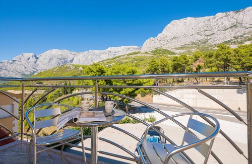 Bratus Apartment | Amazing apartment in Krvavica