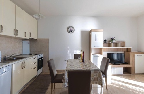 Komarna Apartment | Amazing apartment in Klek with WiFi
