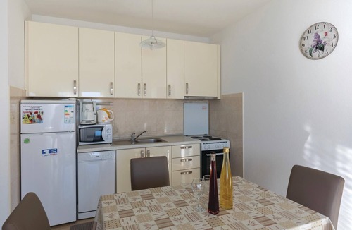 Komarna Apartment | Amazing apartment in Klek with WiFi