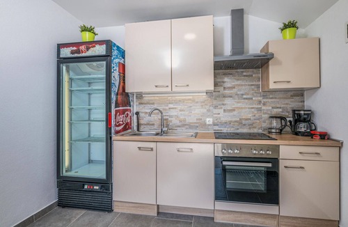 Punat Apartment | Amazing apartment in Krk with WiFi