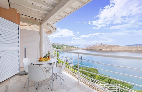 Lukovo Apartment | Amazing apartment in Lukovo with house sea view