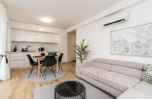 Kolan Apartment | Amazing Apartment In Mandre