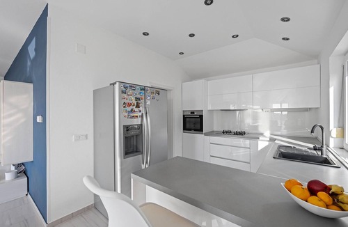 Susica Apartment | Amazing apartment in Murter with WiFi