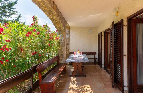 Krk Apartment | Amazing apartment in Pinezici with WiFi