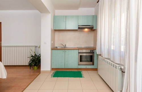 Valdebek Apartment | Amazing apartment in Pula