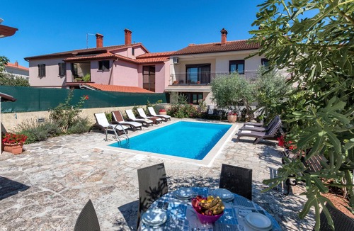 Valdebek Apartment | Amazing apartment in Pula
