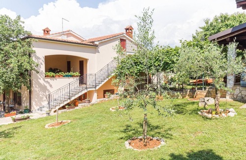 Zbandaj Apartment | Amazing apartment in Radmani with WiFi