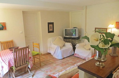Saint-Branchs Apartment | Amazing apartment in Saint Branchs with 2 Bedrooms, WiFi and Outdoor swimming pool
