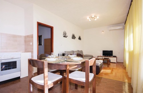 Brodarica Apartment | Amazing apartment in Sibenik with WiFi