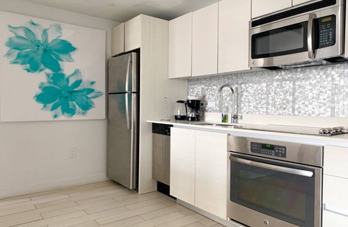 Hallandale Beach Apartment | Amazing apt with Great views