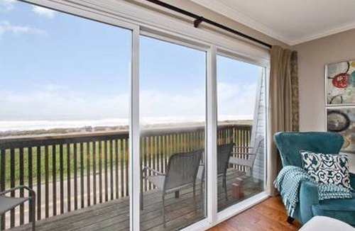 Parkside Apartment | Amazing Beachfront 3 bedroom/2 bath