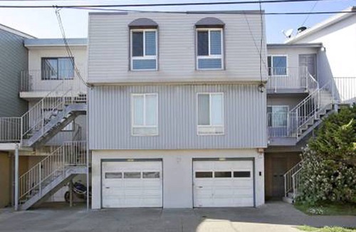 Parkside Apartment | Amazing Beachfront 3 bedroom/2 bath