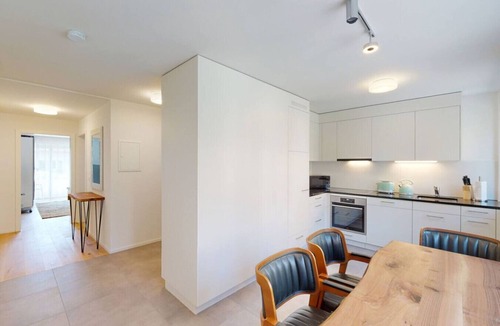 District 6 Apartment | Amazing big studio city center (Sun 7)