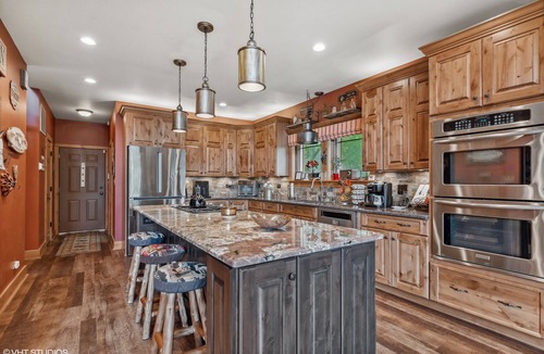 McHenry Cabin | amazing cabin with private lake accesses