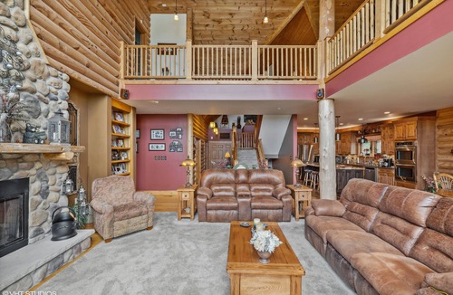 McHenry Cabin | amazing cabin with private lake accesses