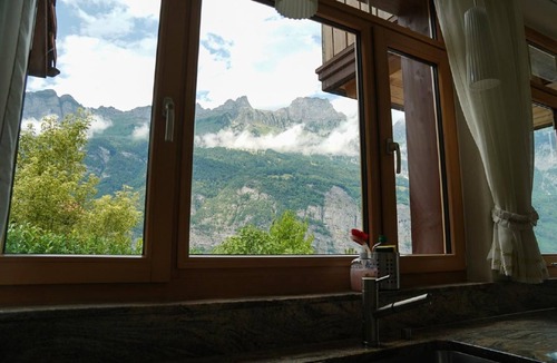 Mols Apartment | Amazing Chalet | Heidiland | Pool & Sauna