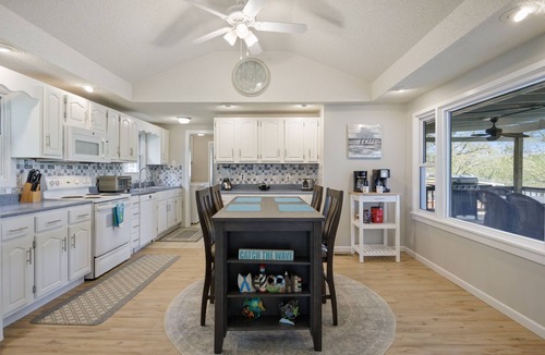 Osage Beach House | AMAZING COVE! 3 Bed/2Ba Lakefront Home - Hot Tub, Smart TVs, EV Charger, Firepit