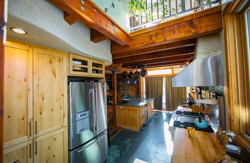 Black Hawk House | Amazing, custom artistic home, hot tub, dreamy mnt. views! June 1-8 available!
