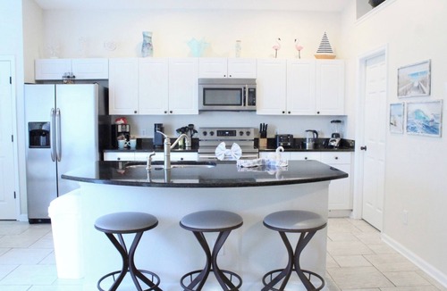 Windsor Palms House | Amazing Disney Dream Getaway in Windsor Palms! May 11 - May 17 still open!