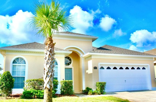 Windsor Palms House | Amazing Disney Dream Getaway in Windsor Palms! May 11 - May 17 still open!