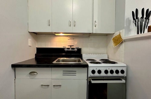 Mount Vernon Apartment | Amazing Downtown Location! Quiet & Spacious!