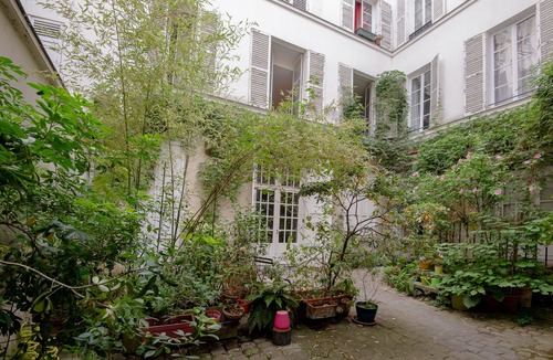 Saint-Gervais Apartment | Amazing Duplex for 6 in Le Marais, 2 bathrooms, 2 BR, stone walls OLD