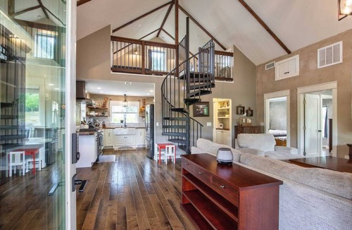 Fallbrook House | Amazing escape! Private pond+yard games+EV chargern